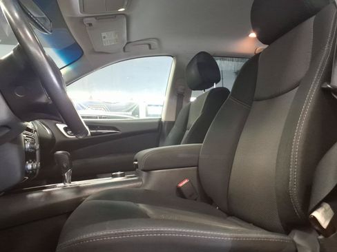Used 2017 Nissan Pathfinder SV AWD/4WD image 7