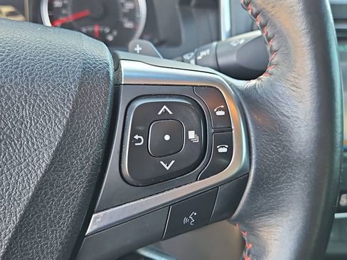 Used 2015 Toyota Camry XSE image 21