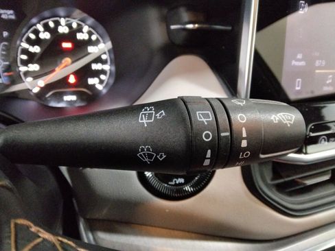 Used 2022 Jeep Compass Limited image 17