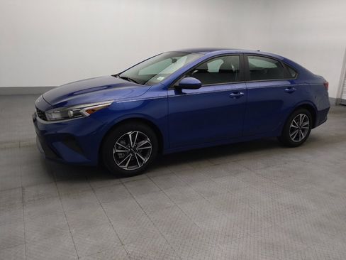 Used 2024 Kia Forte LXS FWD image 2