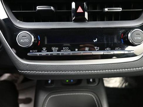 Used 2025 Toyota Corolla XSE FWD image 11