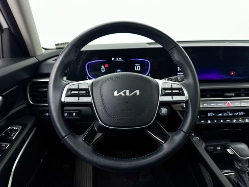 Used 2025 Kia Telluride S FWD image 35