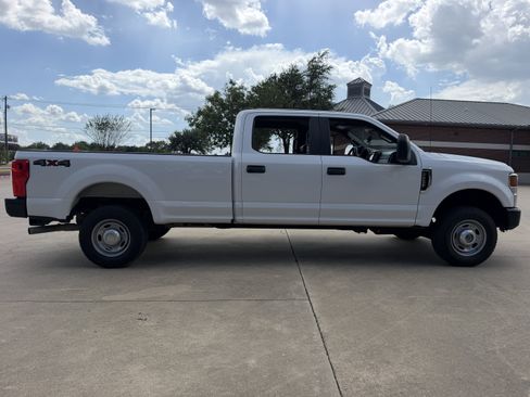 Used 2021 Ford F250 XL w/ Power Equipment Group AWD/4WD image 8