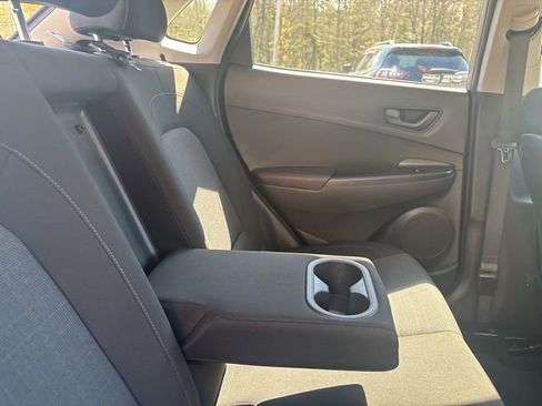 Used 2023 Hyundai Kona SEL image 23