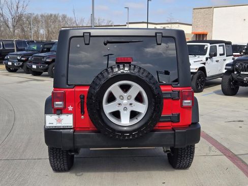 Used 2016 Jeep Wrangler Unlimited Sport w/ Quick Order Package 24S AWD/4WD image 5