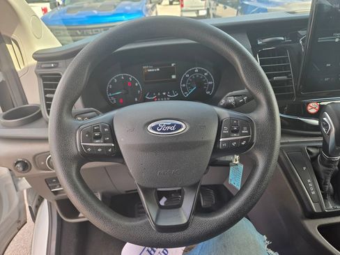 Used 2024 Ford Transit 350 XLT RWD image 11