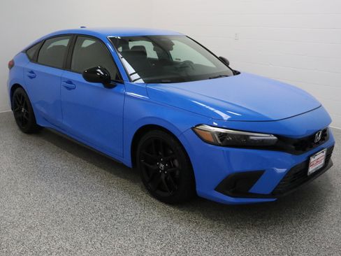 Used 2022 Honda Civic Sport image 4