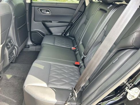 New 2026 Nissan Rogue Platinum w/ Platinum Premium Package AWD/4WD image 18