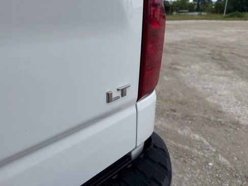 Used 2025 Chevrolet Silverado 1500 LT RWD image 13