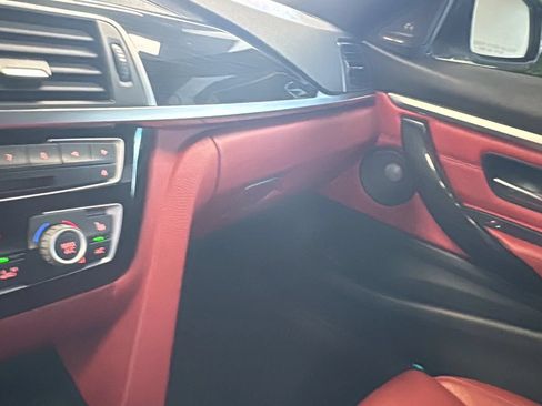 Used 2019 BMW 430i Coupe w/ M Sport Package RWD image 22