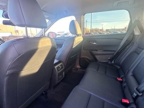 Certified 2024 Nissan Rogue SL AWD/4WD image 30