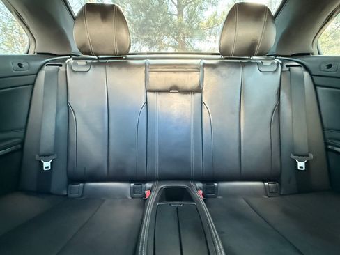 Used 2015 BMW M4 Convertible image 38