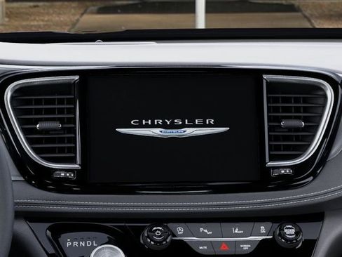 New 2026 Chrysler Pacifica Limited w/ S Appearance Package FWD image 18