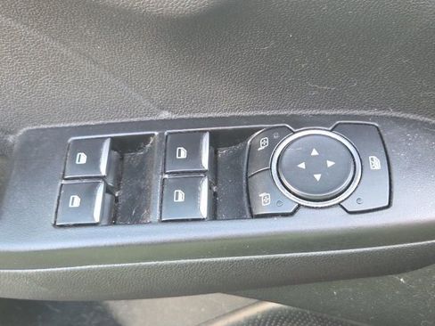 Used 2022 Ford Escape SE image 18