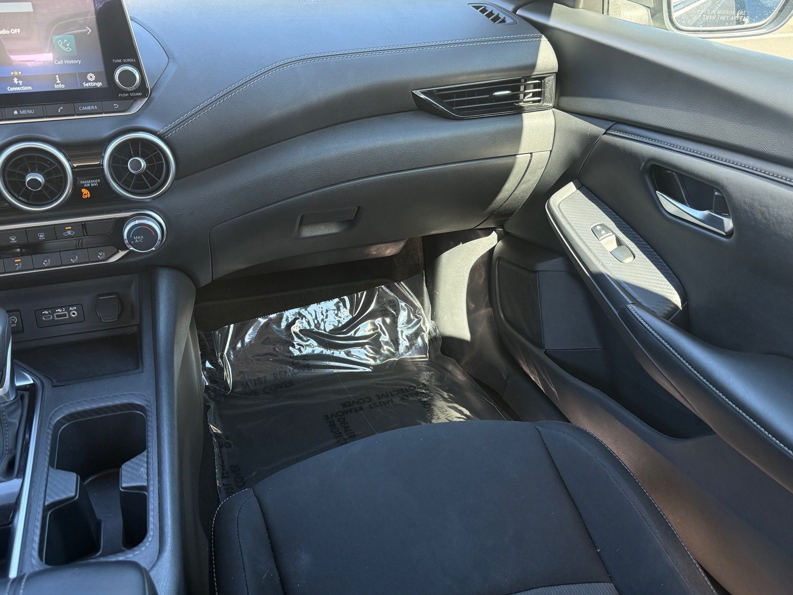Used 2025 Nissan Sentra SV FWD image 17
