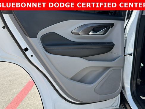 Used 2024 GMC Terrain SLT FWD image 14