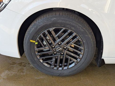 New 2026 Nissan Sentra SV w/ Floor Mat Package FWD image 31