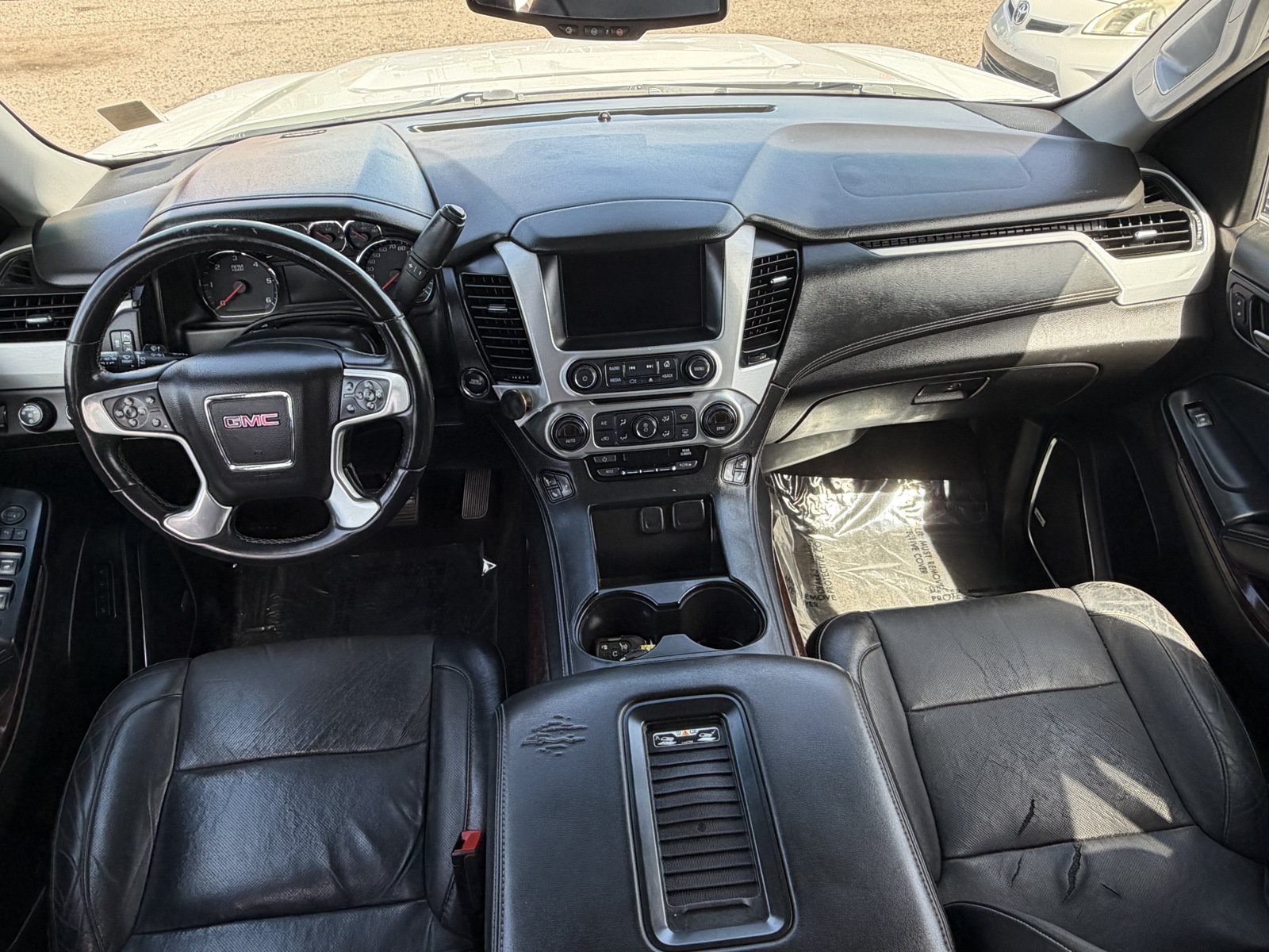 Used 2017 GMC Yukon XL SLT AWD/4WD image 21