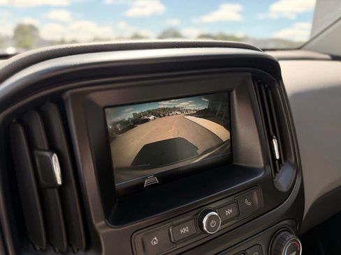 Used 2020 Chevrolet Colorado W/T w/ WT Convenience Package image 31