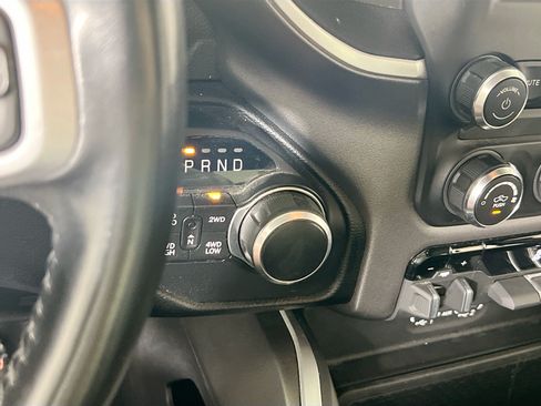 Used 2021 RAM 1500 Big Horn AWD/4WD image 16