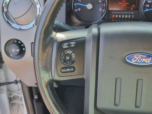 Used 2015 Ford F250 Lariat w/ Lariat Ultimate Package AWD/4WD image 18