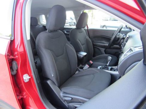 Used 2018 Jeep Compass Sport image 18