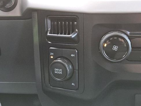 Used 2023 Ford F150 XLT image 17