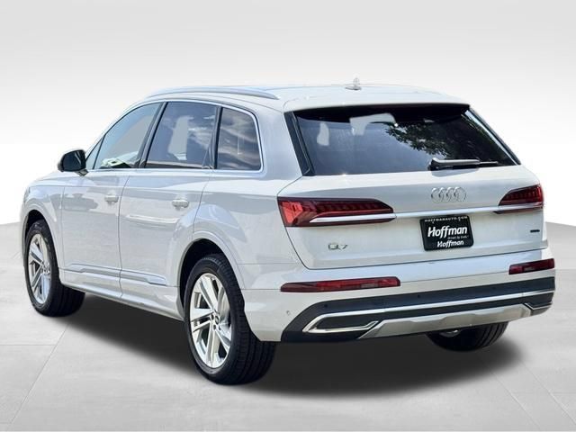 Used 2023 Audi Q7 2.0T Premium w/ Convenience Package AWD/4WD image 5