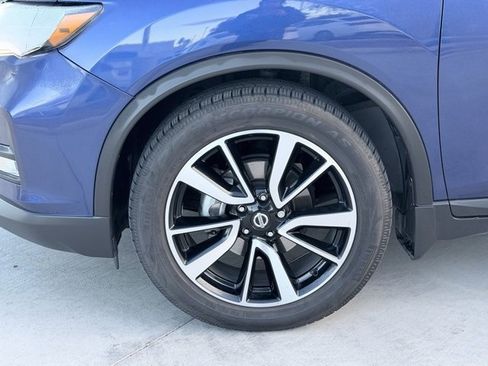 Used 2017 Nissan Rogue SL w/ SL Premium Package image 37