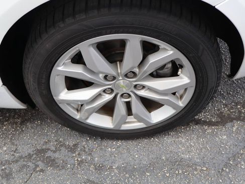 Used 2018 Chevrolet Impala LT FWD image 40