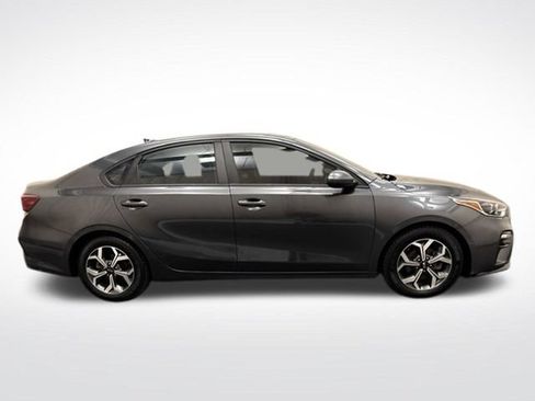 Used 2021 Kia Forte LXS FWD image 4