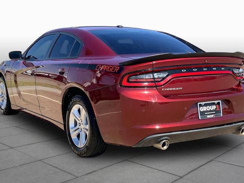 Used 2020 Dodge Charger SXT w/ Leather Interior Group RWD image 12
