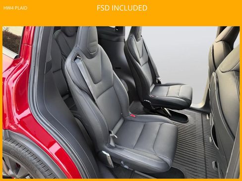 Used 2025 Tesla Model X Plaid image 18