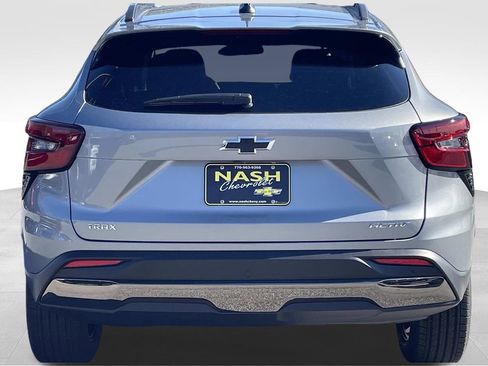 New 2026 Chevrolet Trax ACTIV w/ Sunroof Package image 4