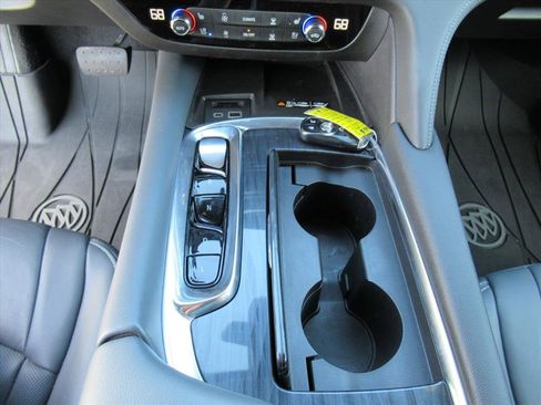 Used 2022 Buick Enclave Premium w/ Experience Buick Package image 19