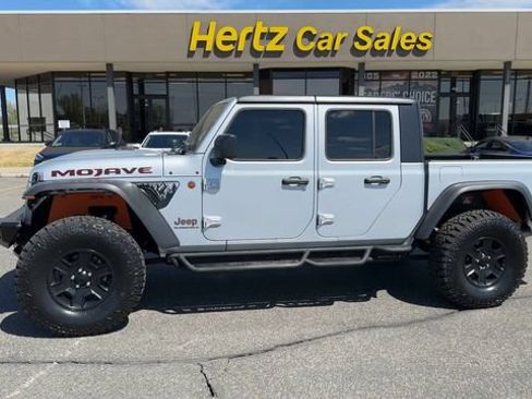 Used 2023 Jeep Gladiator Mojave w/ Cold Weather Group AWD/4WD image 5
