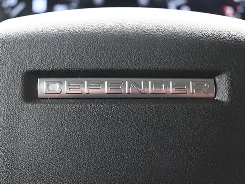 Used 2020 Land Rover Defender 110 SE AWD/4WD image 21