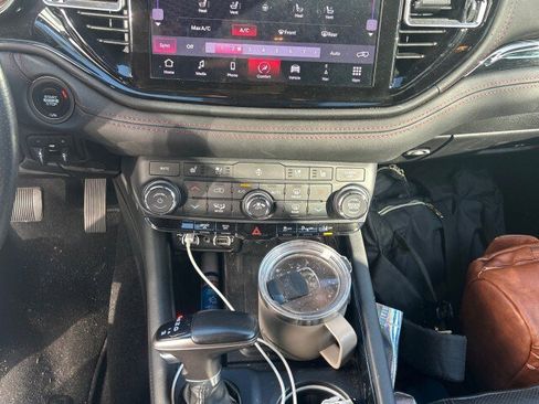 Used 2023 Dodge Durango Citadel image 7