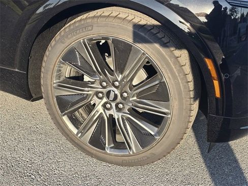 New 2025 Cadillac Lyriq Sport image 10