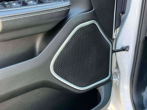 Used 2020 RAM 1500 Laramie w/ Off Road Group image 15