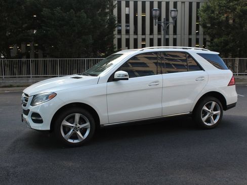 Used 2017 Mercedes-Benz GLE 350 4MATIC w/ Premium 1 Package image 13