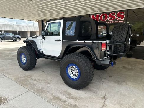 Used 2013 Jeep Wrangler Rubicon w/ Dual Top Group AWD/4WD image 6