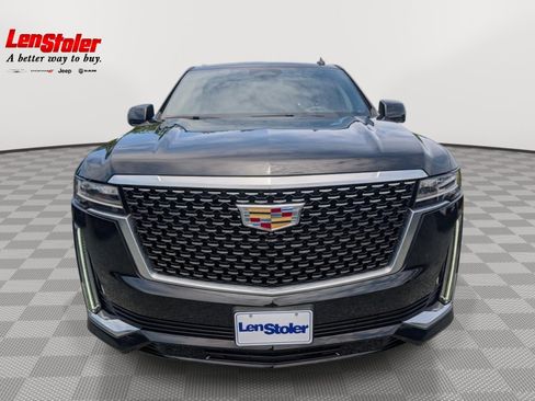 Used 2023 Cadillac Escalade Luxury AWD/4WD image 8