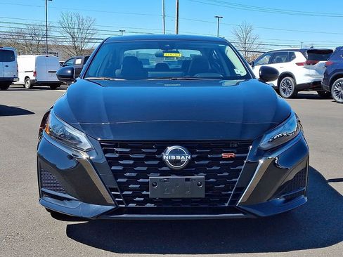 Certified 2023 Nissan Altima 2.5 SR w/ SR Premium Package image 2