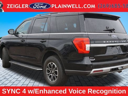Used 2022 Ford Expedition XLT AWD/4WD image 3