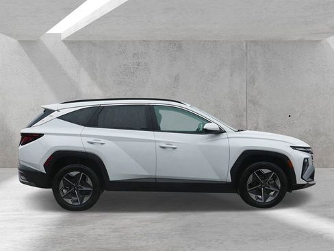 Used 2025 Hyundai Tucson SEL image 2
