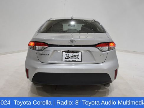 Used 2024 Toyota Corolla LE image 5