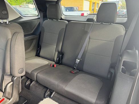 Used 2018 Chevrolet Traverse LT AWD/4WD image 16