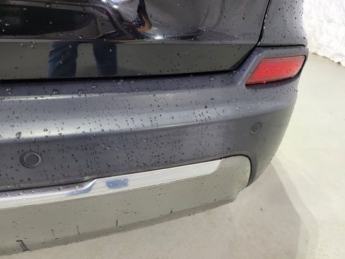 Used 2019 Jeep Cherokee Limited image 11