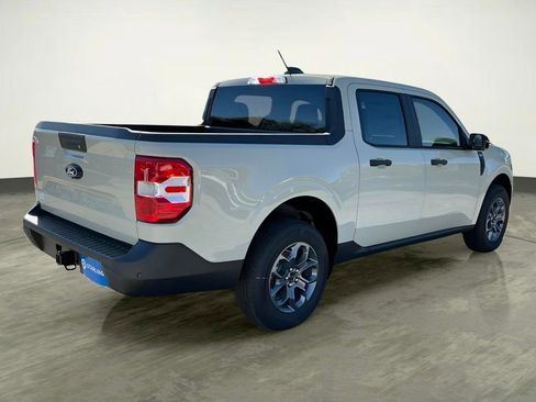 New 2025 Ford Maverick XLT w/ XLT Luxury Package AWD/4WD image 10